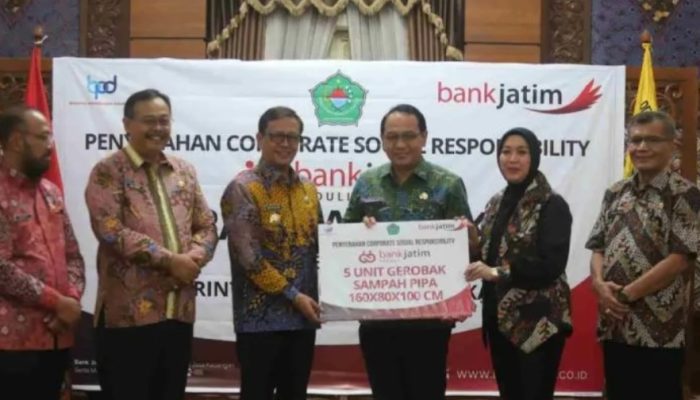 Pemkab Pamekasan-Bank Jatim bantu sarana pelaku UMKM