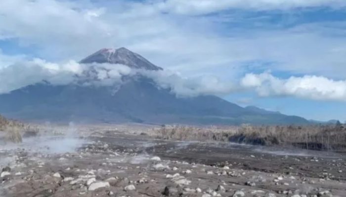 TNBTS sebut Pembukaan pendakian Gunung Semeru tunggu arahan Dirjen KSDAE