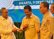 Menko Zulkifli sebut stok beras Nasional capai 8 juta ton