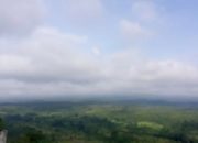 Gunung Semeru beberapa kali erupsi dengan tinggi letusan hingga 700 meter
