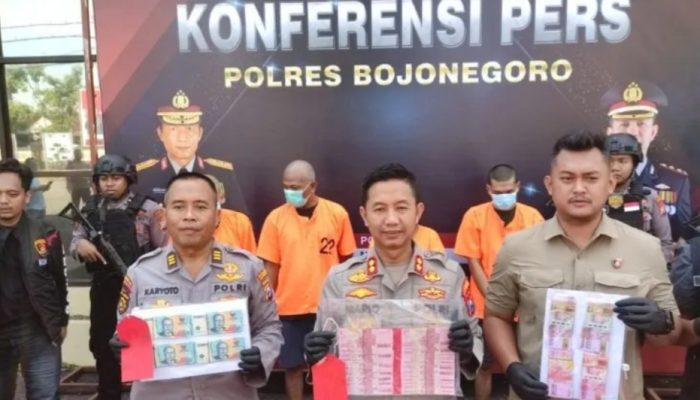 Polres Bojonegoro tangkap sindikat pengedar uang palsu