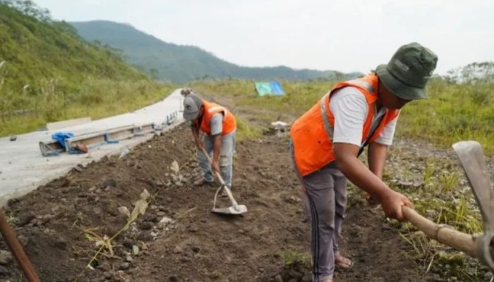 Pemkab Kediri anggarkan Rp605 juta untuk perbaikan jalan ke Gunung Kelud