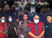Kejati Jatim Tahan Mantan Pejabat Dinas Pu Surabaya Dalam Kasus Gratifikasi