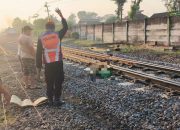 Polsek Rejotangan Mendatangi TKP Adanya Anak Meninggal Dunia Akibat Tertabrak Kereta Api
