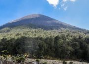 TNBTS tutup pendakian Semeru untuk hormati Hari Raya Karo