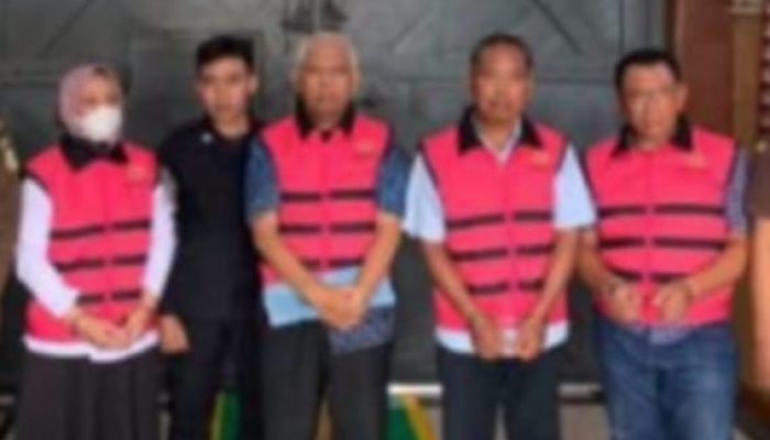 Kejari Tulungagung Jebloskan Tersangka Korupsi Dana Desa dan Kasus Pemerasan