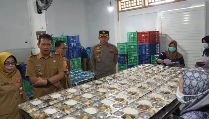 Bupati Bojonegoro Sidak SPPG, Pastikan Makanan Bergizi Gratis Aman dan Penuhi Standar Gizi