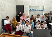 Peringati Hari Cerebral Palsy, Siswa SLB Tuban Kunjungi Studio Radio Pradya Suara