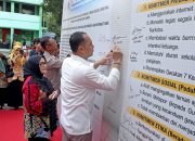 Perangi Ancaman Digital, Wali Kota Surabaya Pimpin Deklarasi Anak Digital Aman