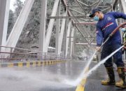 Tinjau Gladak Perak, Khofifah : Mitigasi Infrastruktur Jadi Kunci Kesiapsiagaan Bencana