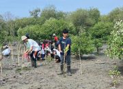 Benteng Hijau dari Anak SMP , Remaja Surabaya Penyelamat Pesisir dengan 18 Ribu Mangrove