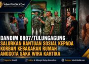 Dandim 0807/Tulungagung Salurkan Bantuan Sosial kepada Korban Kebakaran Rumah Anggota Saka Wira Kartika