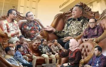 Sambut Silaturahmi Pimpinan Baru Perum Perhutani Divre Jatim, Kajati Jatim Dorong Sinergi Berkelanjutan